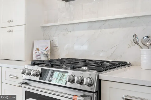 $1,600,000 | 466 St Davids Avenue, Wayne, PA 19087