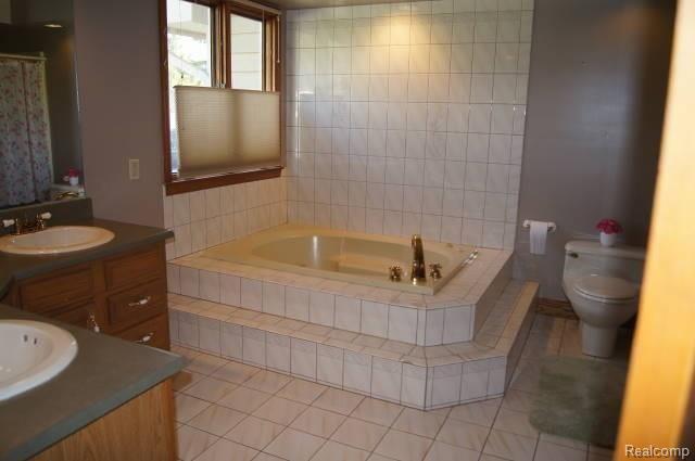 1609 Farnsworth Road Lapeer, MI 48446 - Photo 24 of 39 DSC06326.JPG