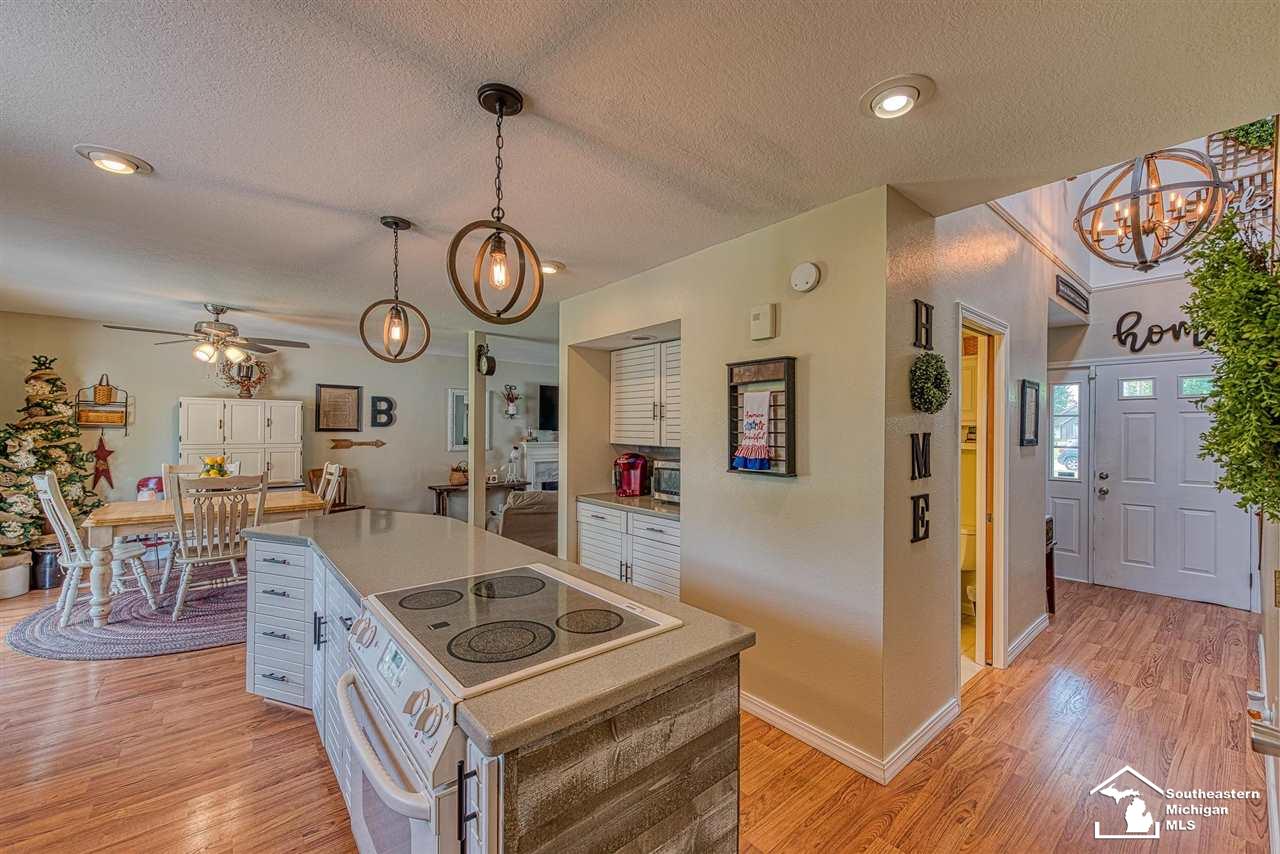 5090 East Dunbar Road Monroe, MI 48161 - Photo 17 of 38 50076551-16.JPG