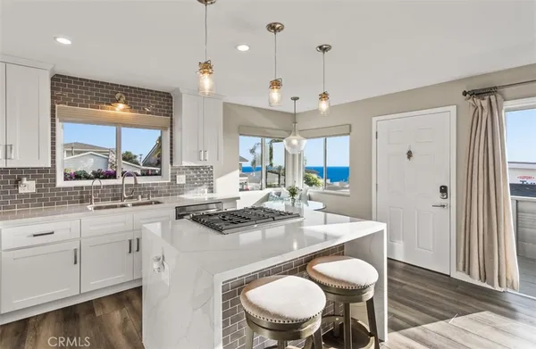 $3,295,000 | 284 Chiquita Street, Laguna Beach, CA 92651