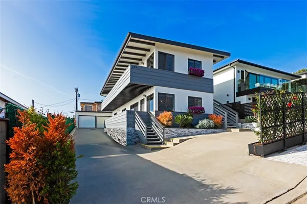 $3,295,000 | 284 Chiquita Street, Laguna Beach, CA 92651
