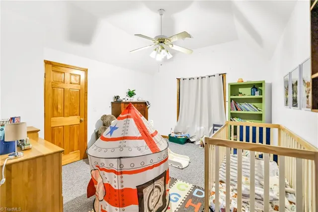 $975,000 | 886 Jefferson Highway, Mouth Of Wilson, VA 24363