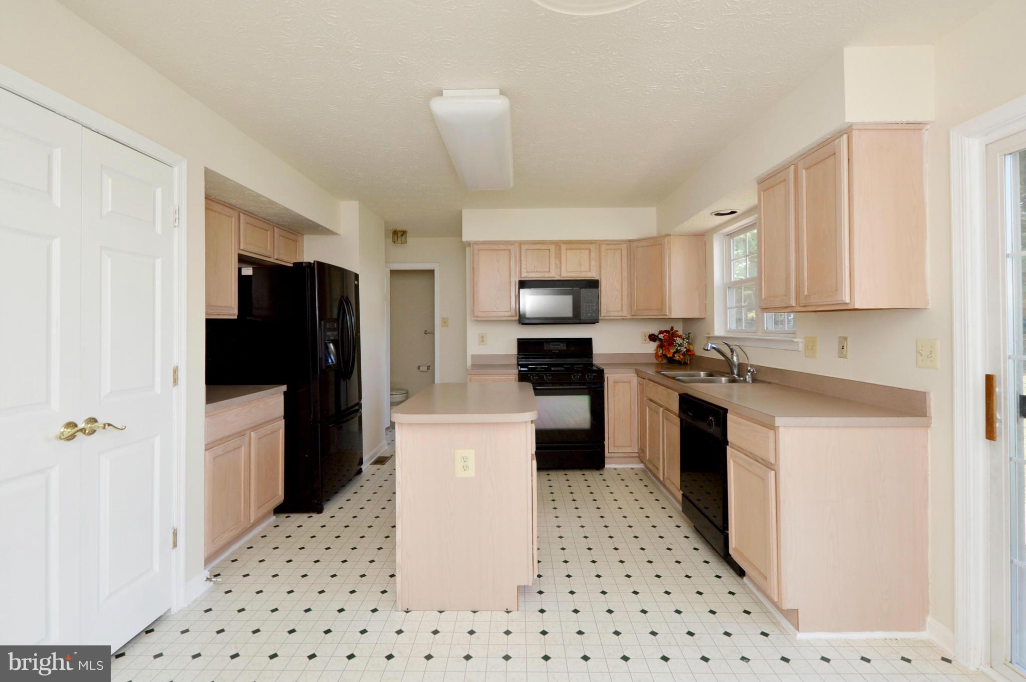 30 Dovefield Road Perry Hall, MD 21128 - Photo 11 of 30 Kitchen