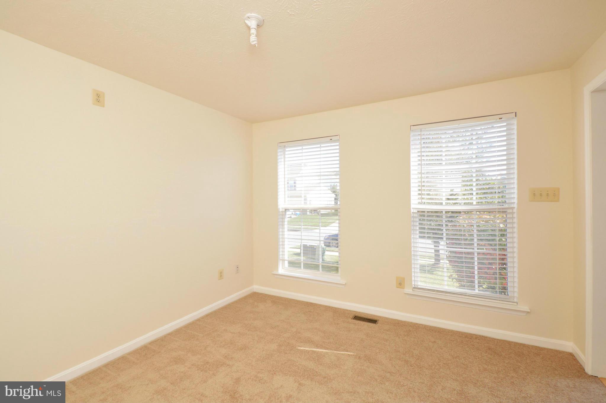 30 Dovefield Road Perry Hall, MD 21128 - Photo 4 of 30 Living Room