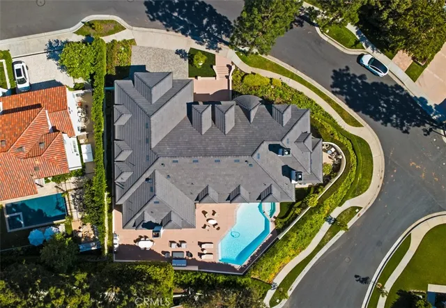 $10,980,000 | 15 Cypress Point Lane, Newport Beach, CA 92660