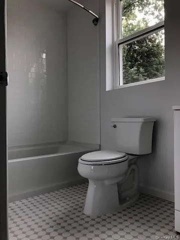 $2,495 | 150 Fifth Avenue, Unit 1, Pelham, NY 10803