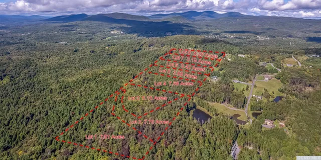 a view of outside area