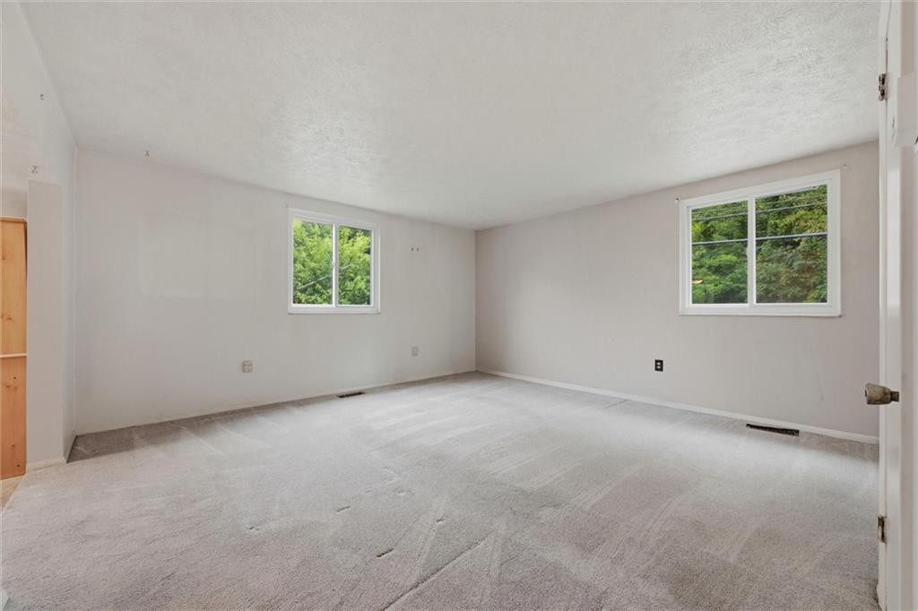 5929 Verona Road Verona, PA 15147 - Photo 16 of 35 Gallery Image 16