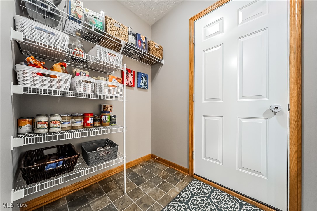 7872 York Road Parma, OH 44130 - Photo 17 of 45 Gallery Image 17