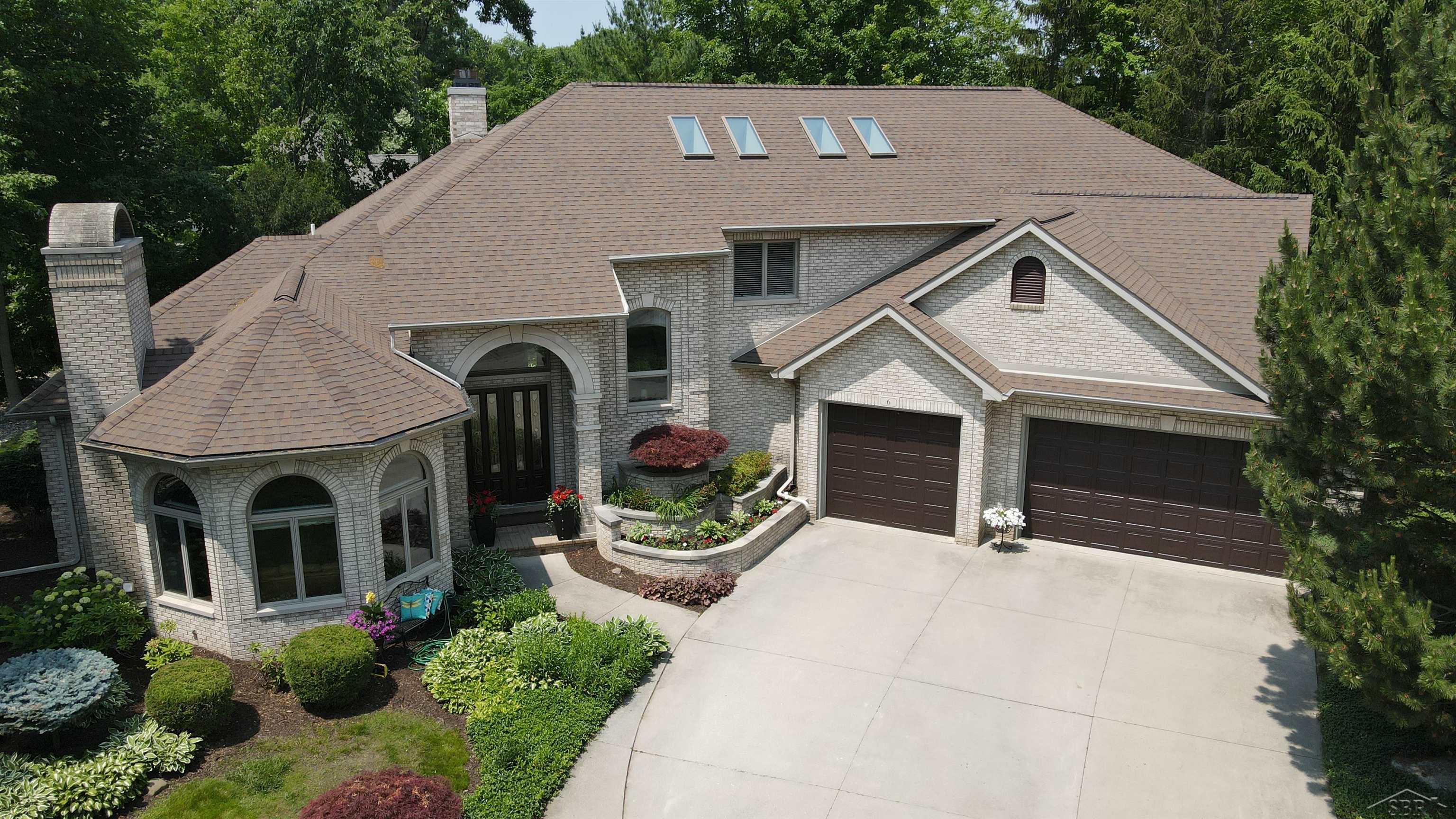 6 Maple Frankenmuth, MI 48734 - Photo 2 of 65 50111438-1.JPG