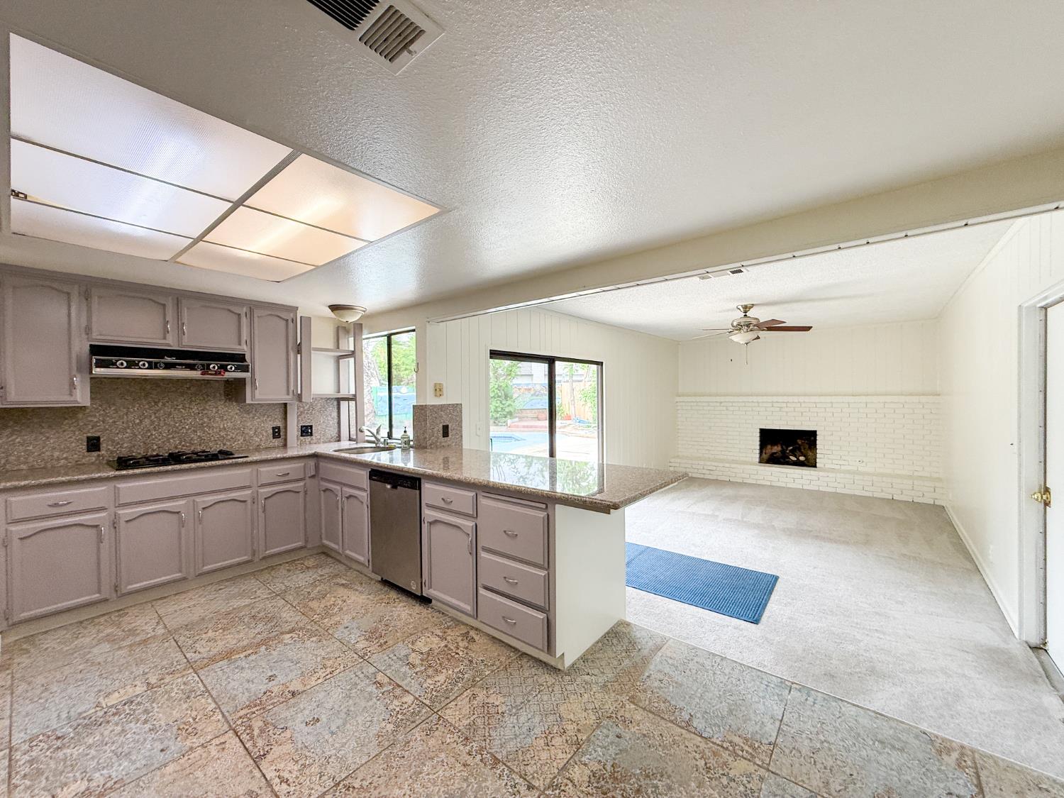 3583 Vernal Avenue Merced, CA 95340 - Photo 9 of 26