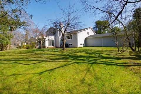 a house view with a outdoor space