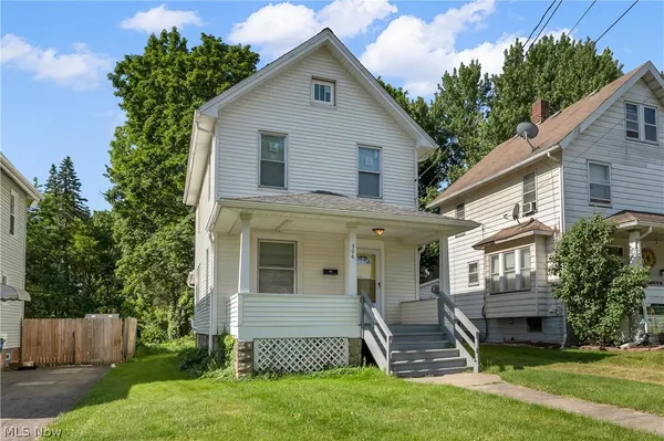 $119,900 | 306 Maplewood Avenue, Struthers, OH 44471