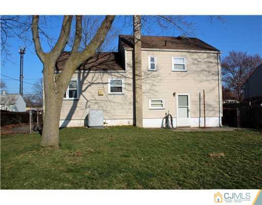 8 Wilshire Road Edison, NJ 08817 - Photo 22 of 25