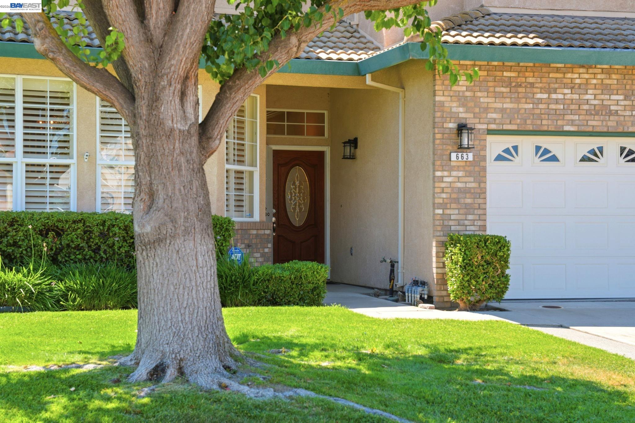 663 Clay Way Ripon, CA 95366 - Photo 4 of 50