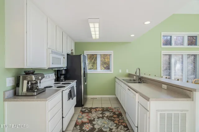 $749,900 | 551 Deerwood Lane, La Follette, TN 37766