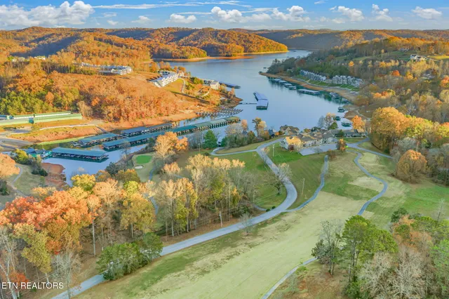 $749,900 | 551 Deerwood Lane, La Follette, TN 37766