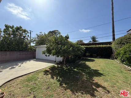 $1,900,000 | 12207 Palms Boulevard, Los Angeles, CA 90066