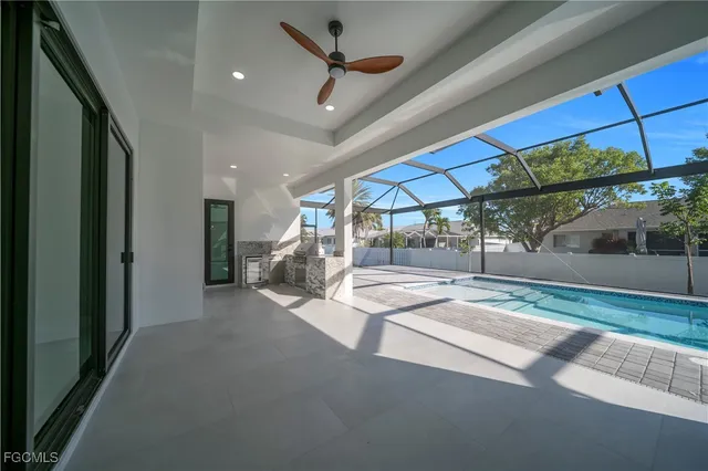 $825,000 | 129 Southwest 33rd Place, Cape Coral, FL 33991