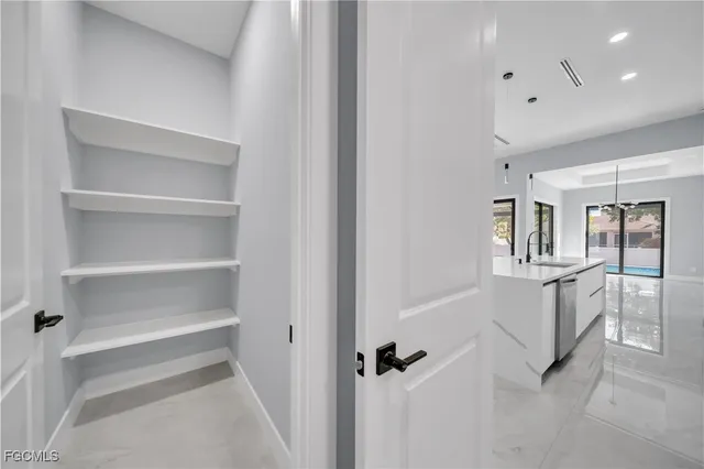 $825,000 | 129 Southwest 33rd Place, Cape Coral, FL 33991