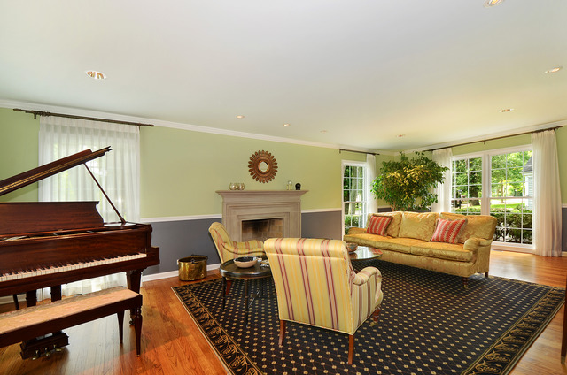 370 Poplar Street Winnetka, IL 60093 - Photo 3 of 18
