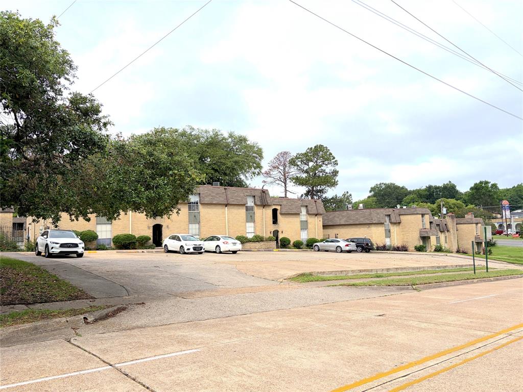 7000 Creswell Road, Unit 215 Shreveport, LA 71106 - Photo 1 of 11