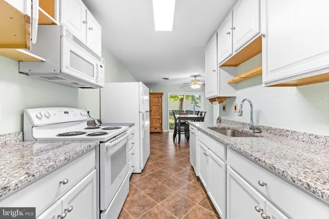 $309,999 | 825 Johahn Drive, Westminster, MD 21158