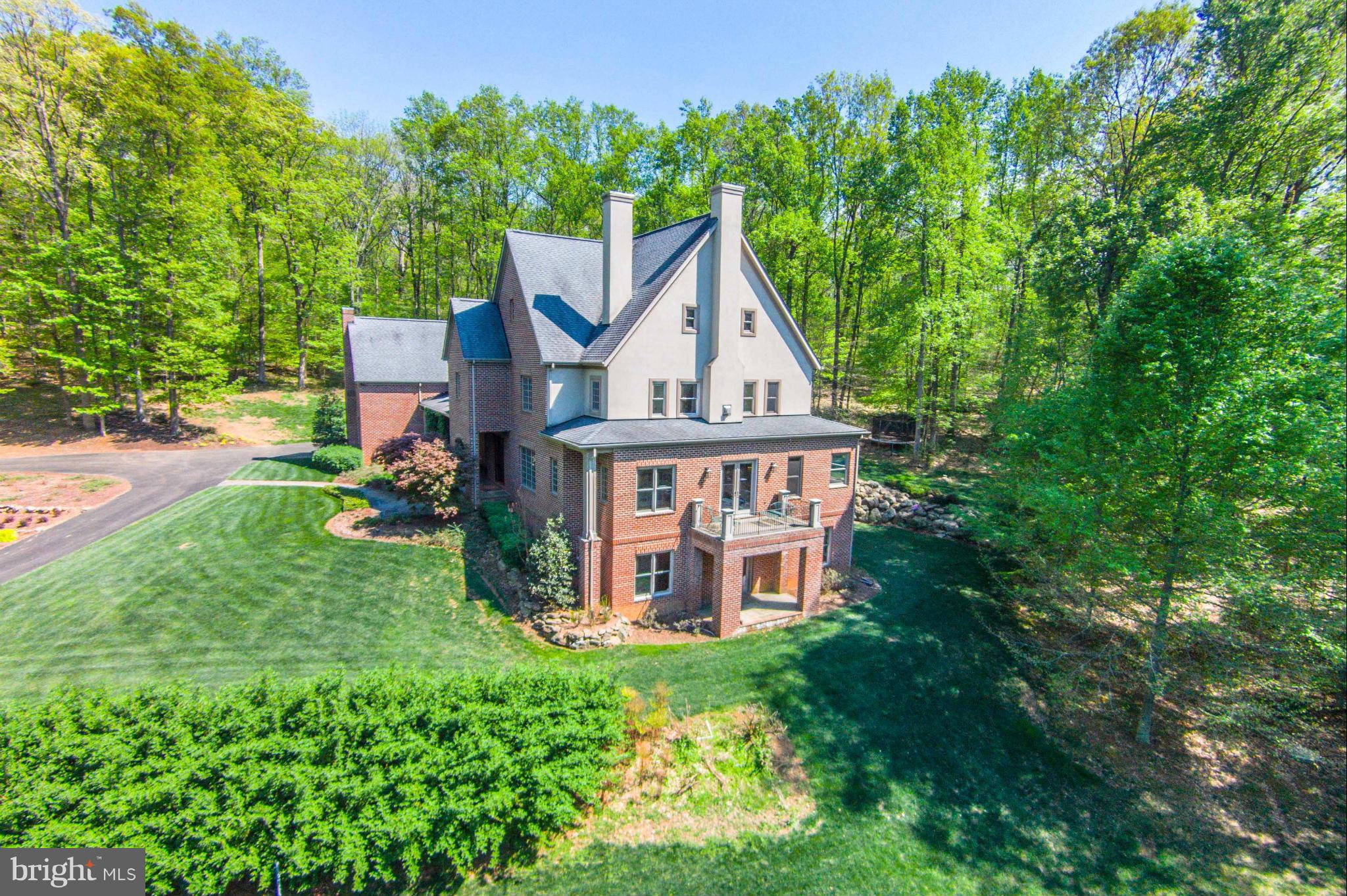 13448 Loyalty Road Leesburg, VA 20176 - Photo 3 of 30 WEST SIDE OF HOUSE