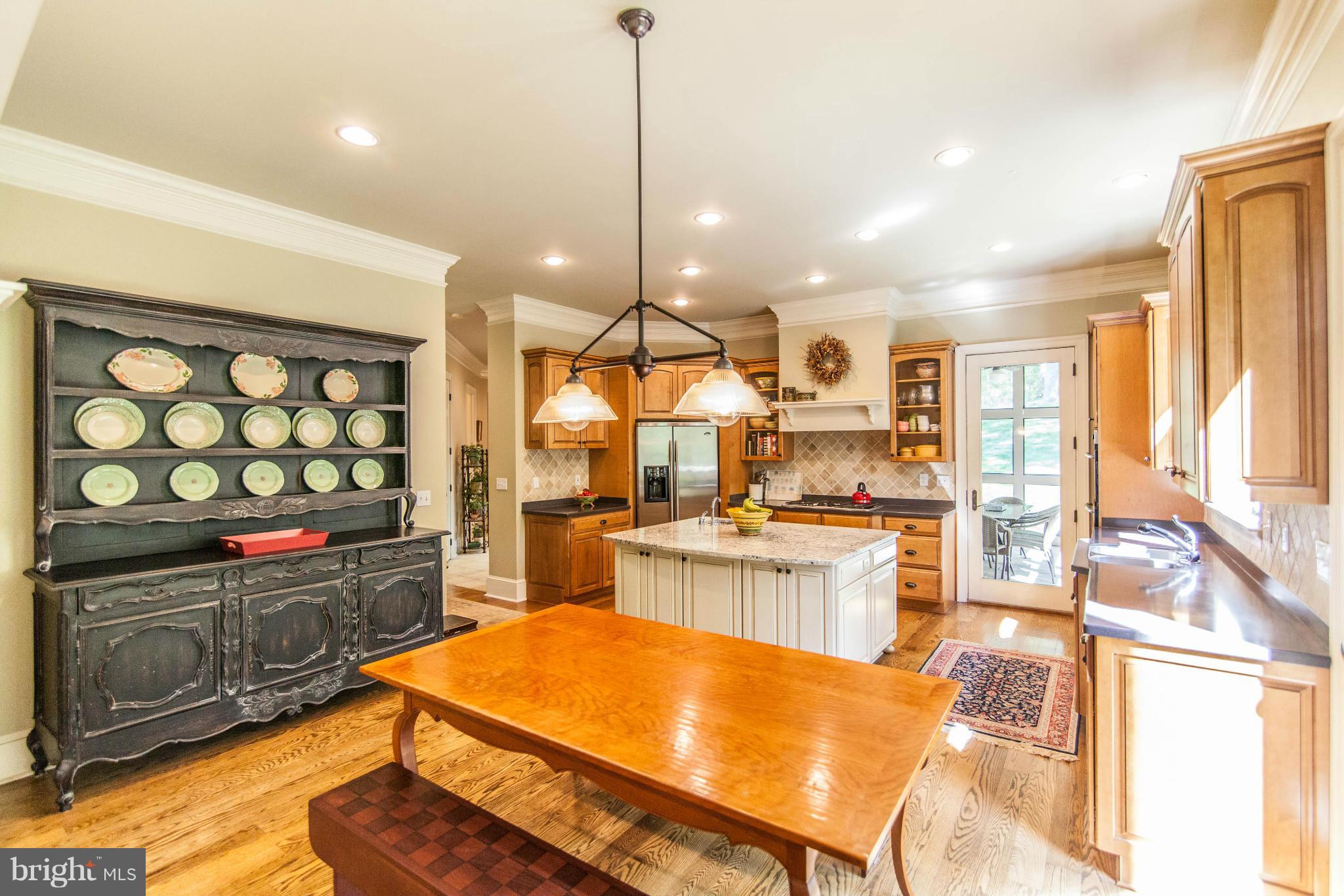 13448 Loyalty Road Leesburg, VA 20176 - Photo 10 of 30 Kitchen