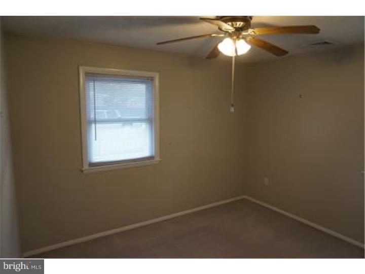 460 Flanders Road Bellmawr, NJ 08031 - Photo 11 of 22 Bedroom - Main
