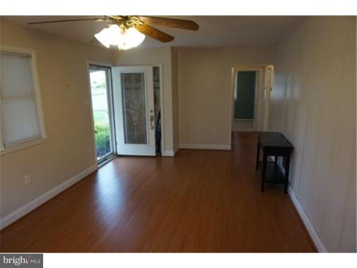 460 Flanders Road Bellmawr, NJ 08031 - Photo 6 of 22 Living Room