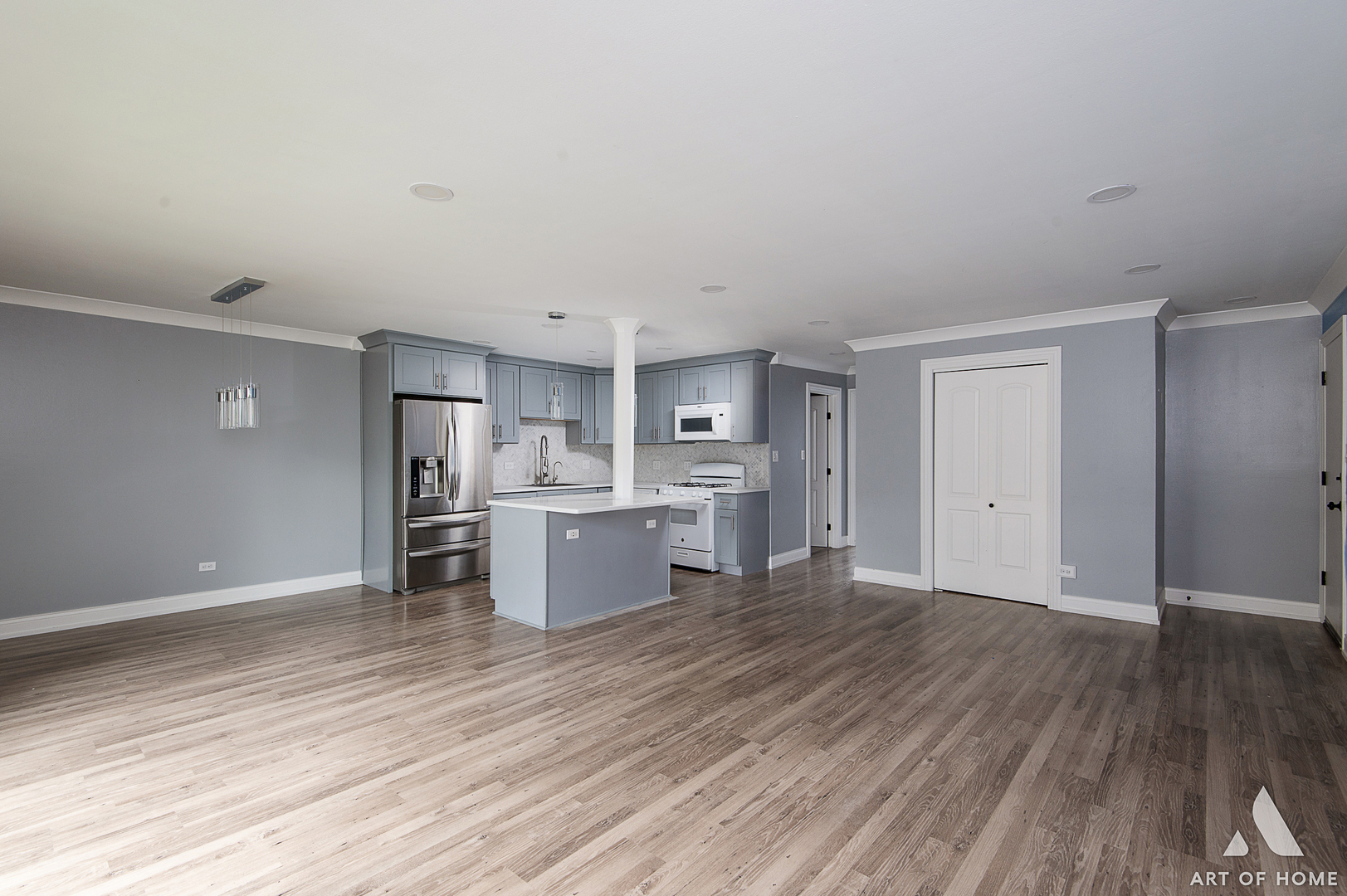 7009 O'Connell Drive, Unit 203 Chicago Ridge, IL 60415 - Photo 4 of 19 Gallery Image 4