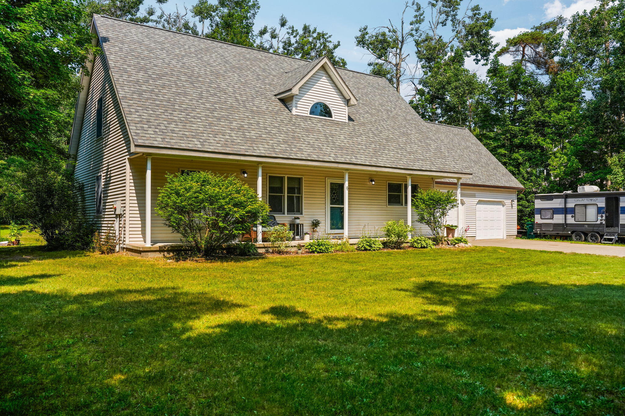2578 Krys Road Gaylord, MI 49735 - Photo 5 of 58 Gallery Image 5
