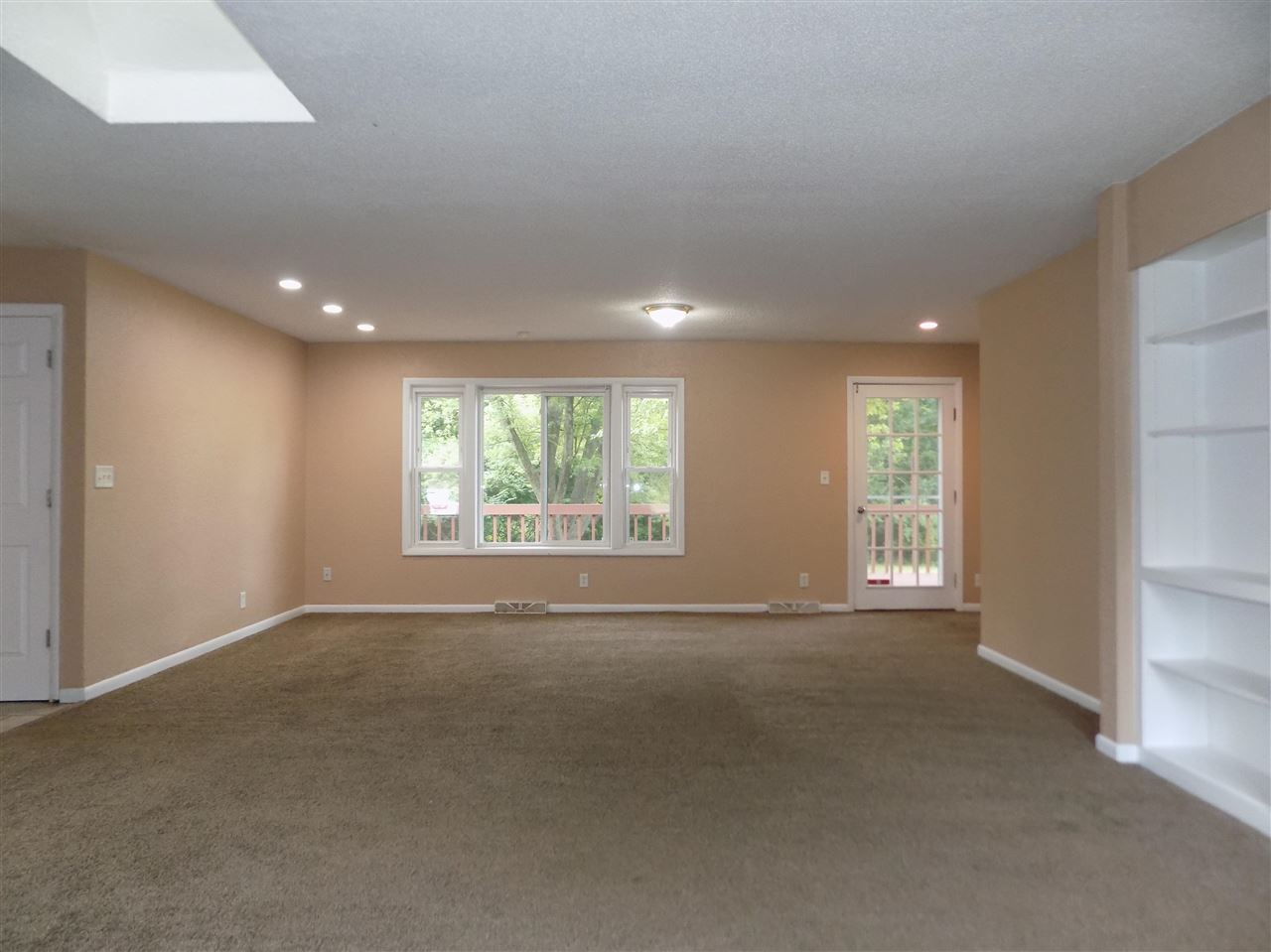 4315 Spring Creek Road Rockford, IL 61107 - Photo 3 of 39 a view of an empty room with a window