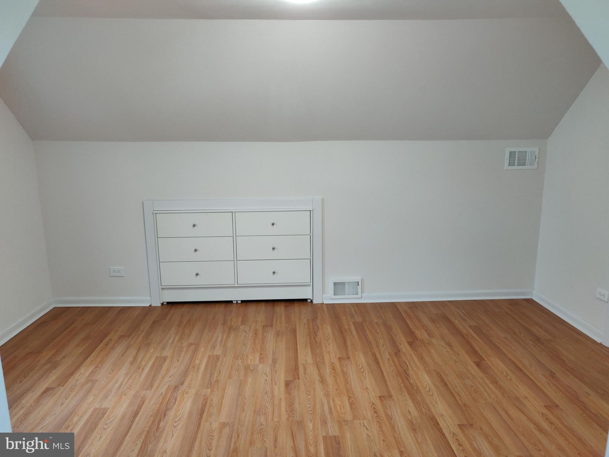 305 Rively Avenue Aldan, PA 19018 - Photo 16 of 31 Gallery Image 16