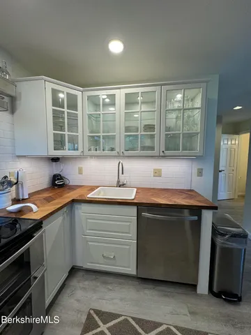 $425,000 | 37 Corey Road, Unit 815, Hancock, MA 01237