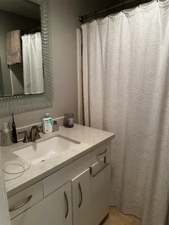 $2,000 | 1909 Brun Street, Unit 9, Houston, TX 77019