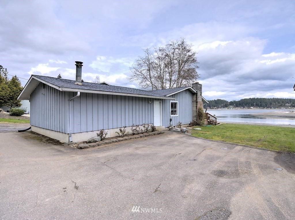 7480 East Grapeview Loop Road Allyn, WA 98524 - Photo 24 of 24 Gallery Image 24