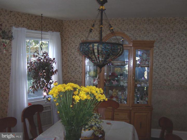 8006 Cooke Road Cheltenham, PA 19027 - Photo 8 of 16 Dining Room