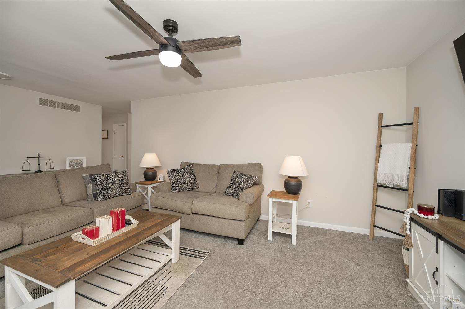 4575 Eck Road Middletown, OH 45042 - Photo 5 of 33 Gallery Image 5