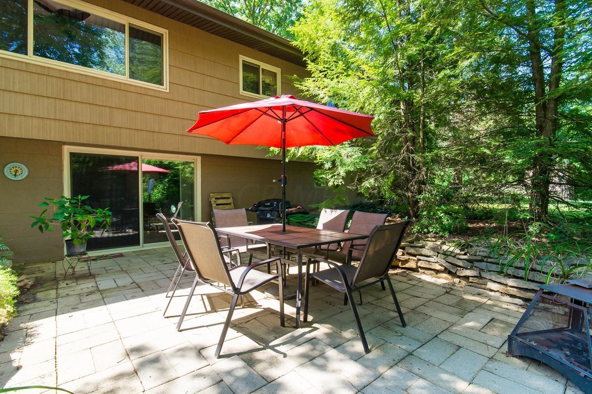4738 Rutherford Road Powell, OH 43065 - Photo 3 of 11 Gallery Image 3