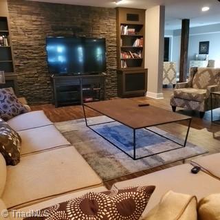 1042 Rockford Road High Point, NC 27262 - Photo 4 of 16