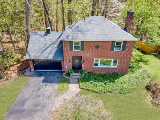 $3,500 | 288 Oakridge Drive, Irondequoit, NY 14617