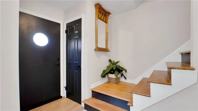 $3,500 | 288 Oakridge Drive, Irondequoit, NY 14617