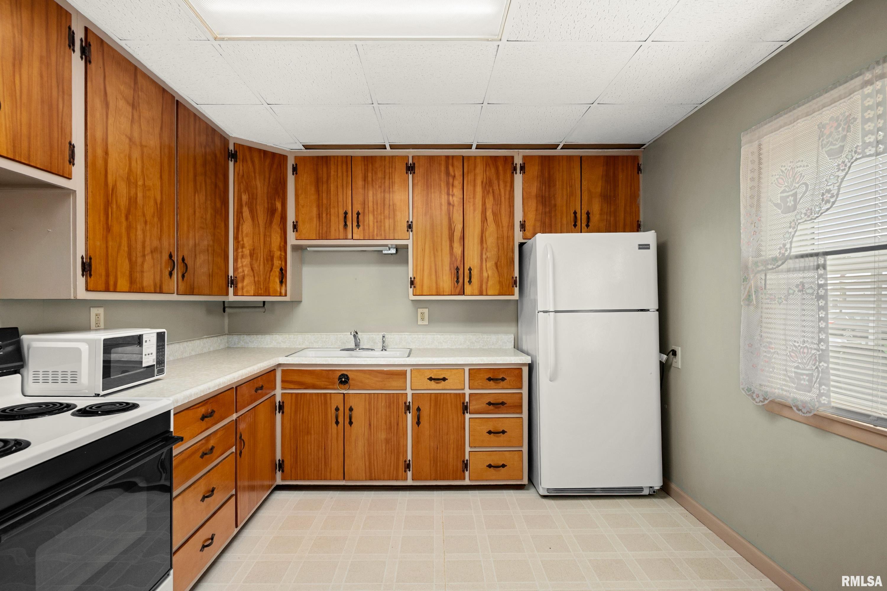 1249 North 5th Street Chillicothe, IL 61523 - Photo 20 of 37