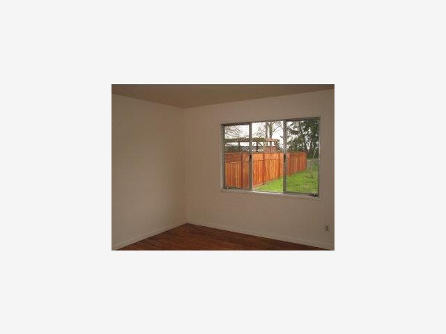 64 College Road Watsonville, CA 95076 - Photo 4 of 8 Gallery Image 4