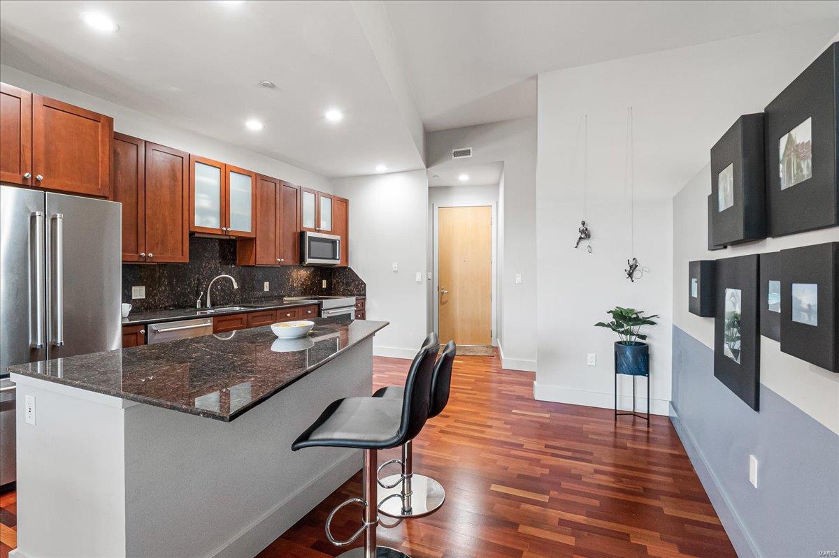 630 Emerson Road, Unit 307 St. Louis, MO 63141 - Photo 4 of 50 Gallery Image 4