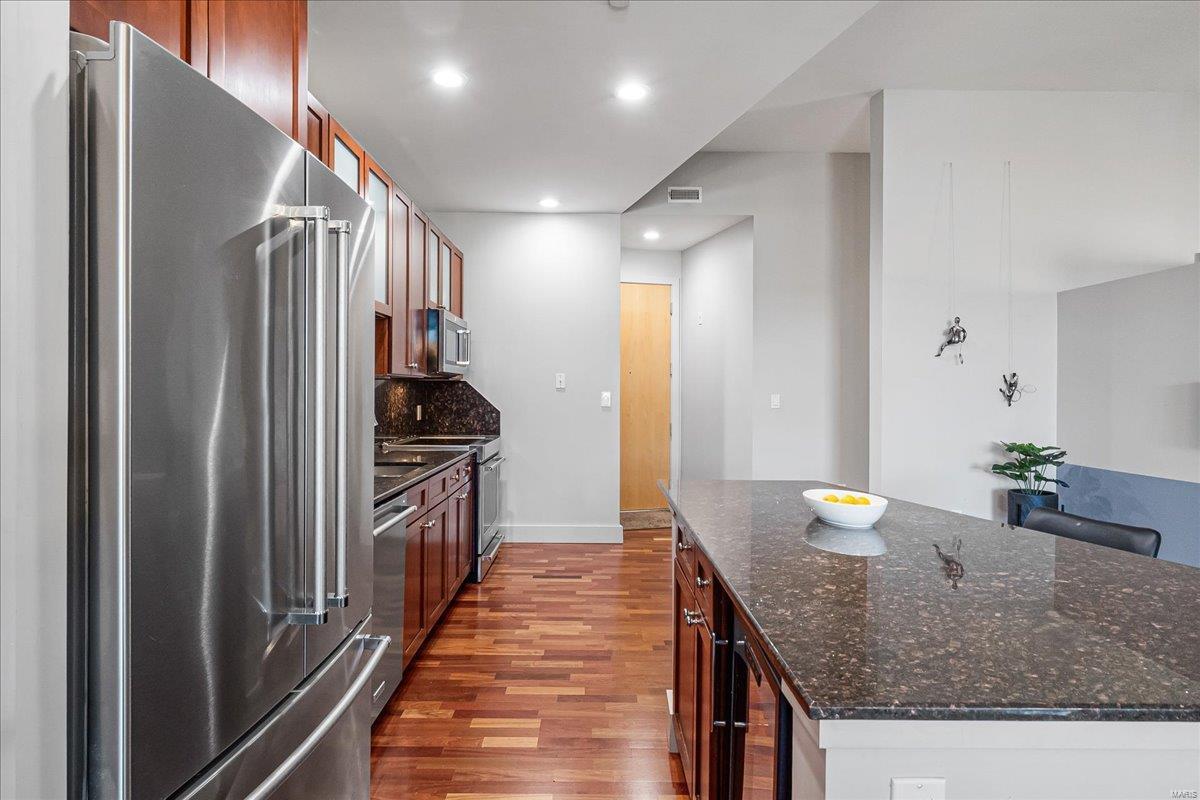 630 Emerson Road, Unit 307 St. Louis, MO 63141 - Photo 5 of 50 Gallery Image 5