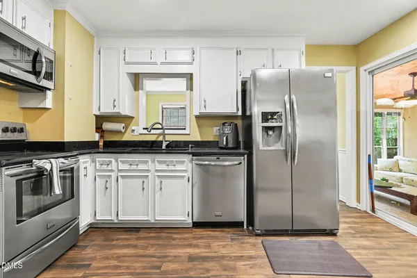 $659,000 | 4125 Weaver Drive, Raleigh, NC 27612