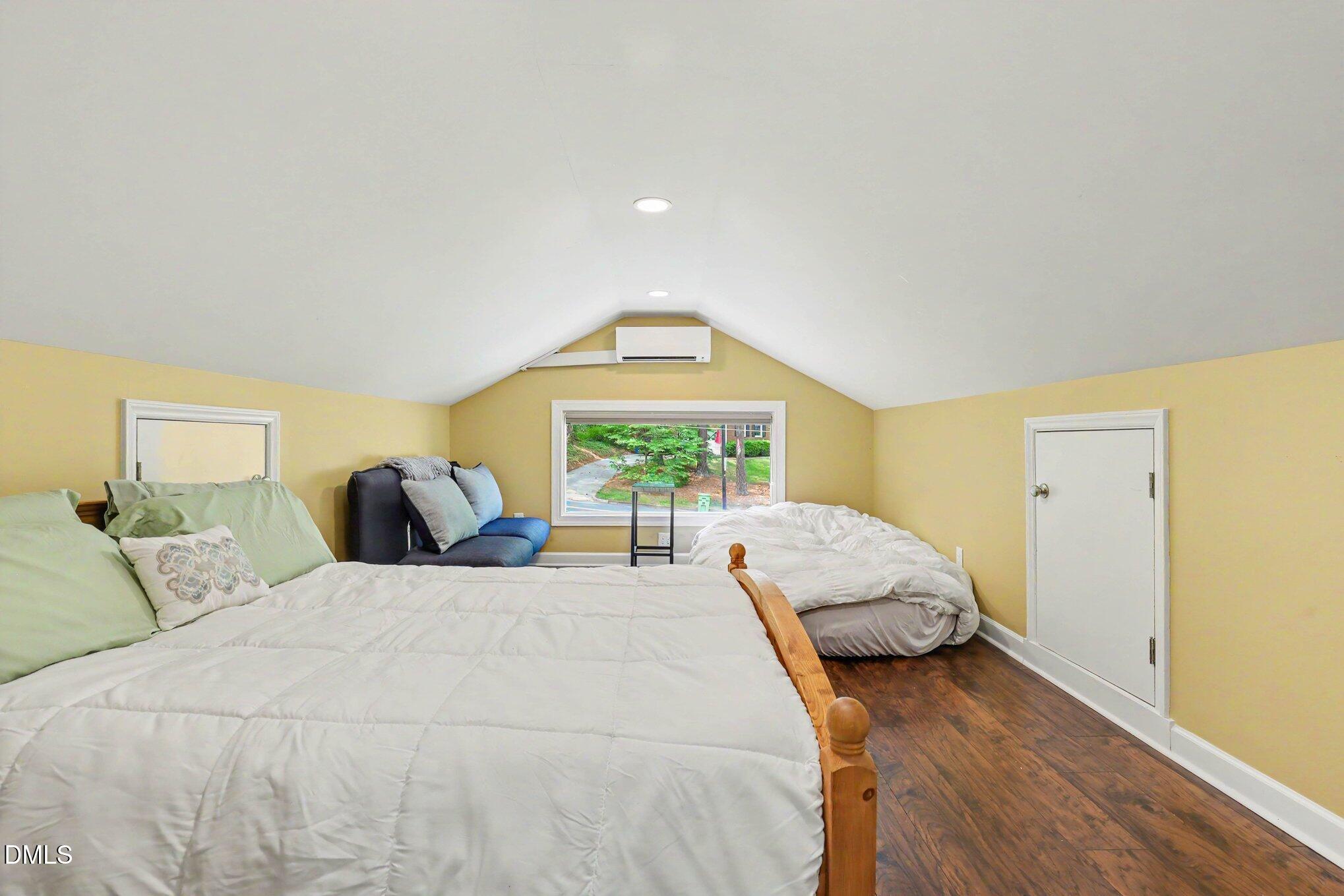 4125 Weaver Drive Raleigh, NC 27612 - Photo 31 of 38 035_file_6348